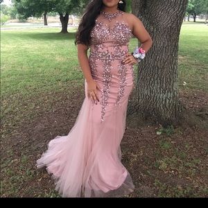 Prom dress for sale paid $500 selling for $350